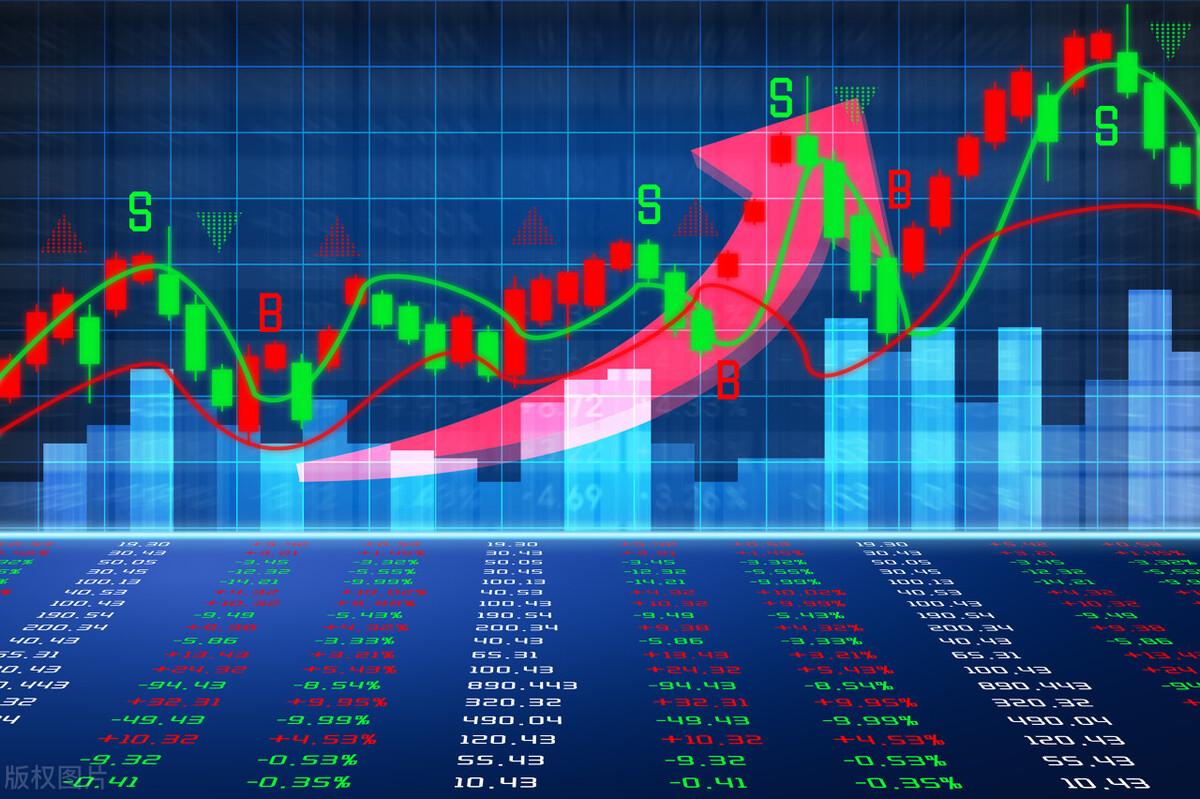 A股三大指数低开，创业板指跌0.8%背后的市场洞察_解答解释