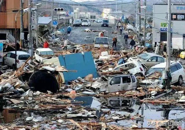 四川阿坝州突发地震，民众被震醒，瞬间牵动人心